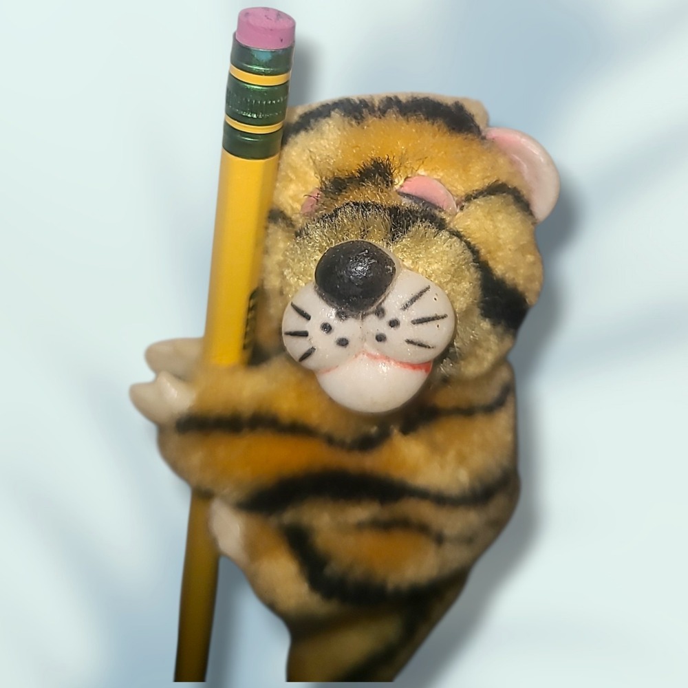 Vintage 80s Tiger Pencil Hugger Plush‎ Clip Fuzzy Backpack School Toy